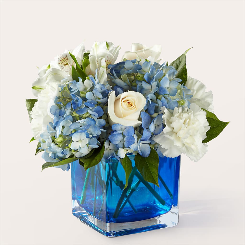 Soothing Waters Bouquet – VASEFUL FLOWERS & GIFTS, Princeton NJ