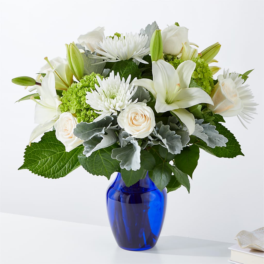 Snowy Dreams Bouquet – VASEFUL FLOWERS & GIFTS, Princeton NJ