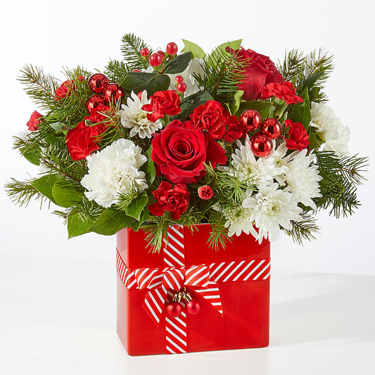 Presents Under the Tree Bouquet – VASEFUL FLOWERS & GIFTS, Princeton NJ