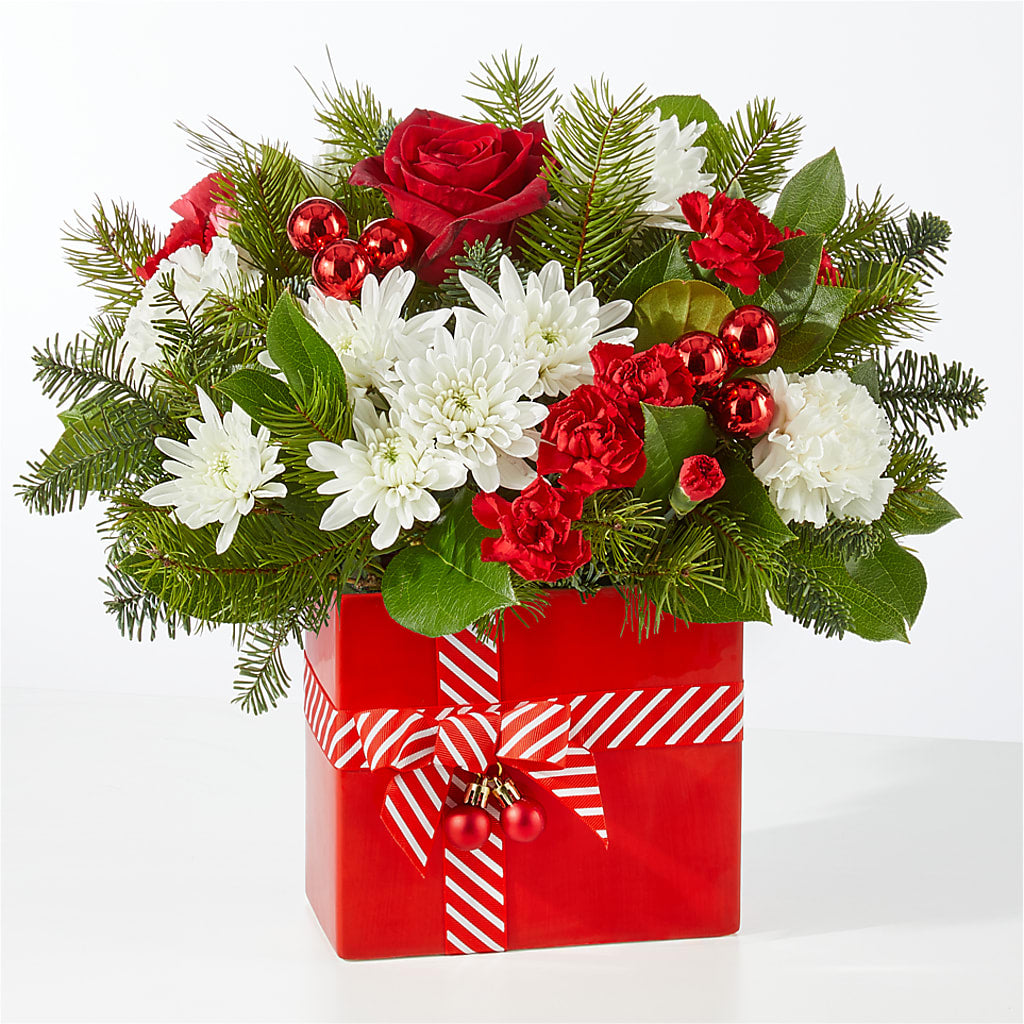 Presents Under the Tree Bouquet – VASEFUL FLOWERS & GIFTS, Princeton NJ