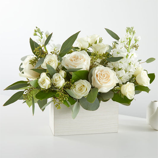 Fresh Linen Box Bouquet – VASEFUL FLOWERS & GIFTS, Princeton NJ