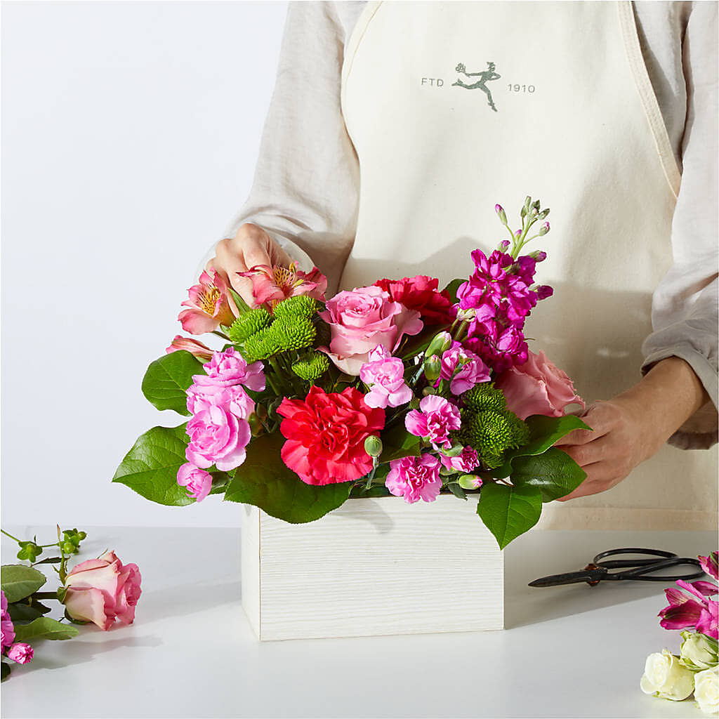 Sweetberry Box – A Florist Original – VASEFUL FLOWERS & GIFTS, Princeton NJ
