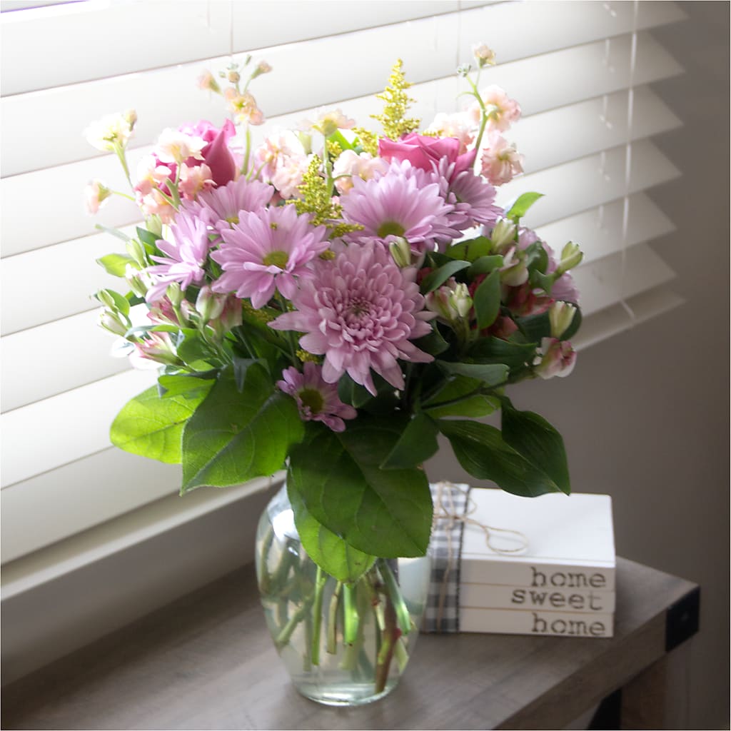 Pastel Tradition - A Florist Original – VASEFUL FLOWERS & GIFTS, Princeton NJ
