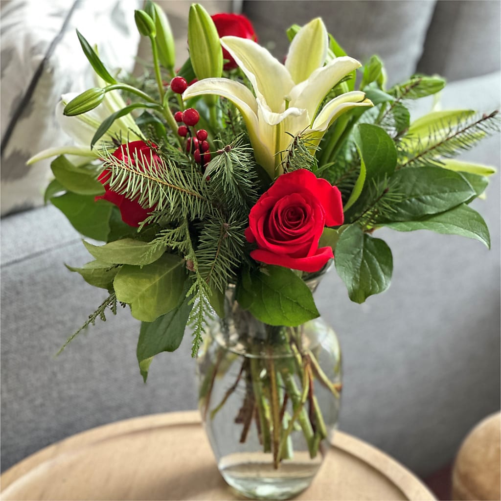 Sparkling Snowflakes Bouquet – VASEFUL FLOWERS & GIFTS, Princeton NJ