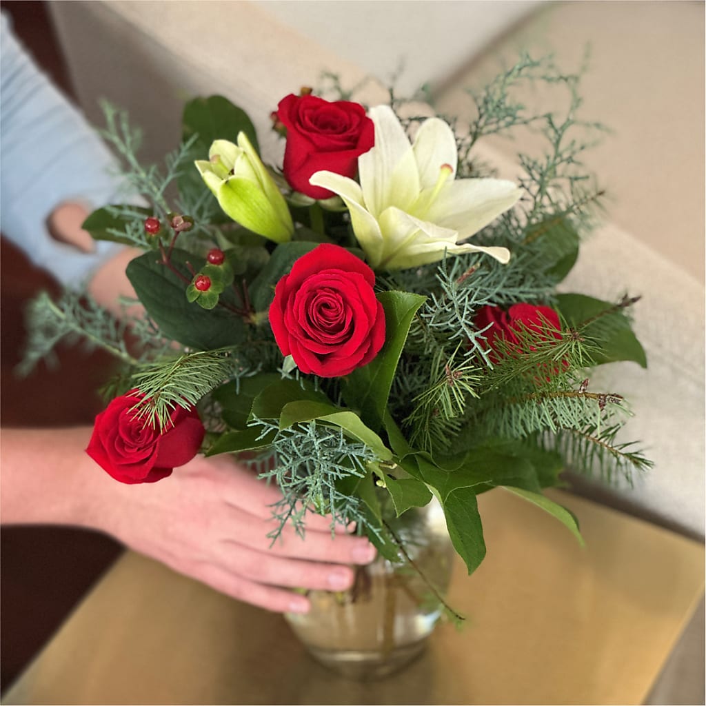 Glittering Lights Bouquet – VASEFUL FLOWERS & GIFTS, Princeton NJ