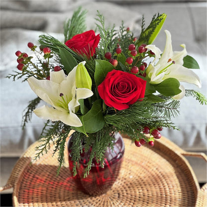 Evergreen Delight Bouquet – VASEFUL FLOWERS & GIFTS, Princeton NJ