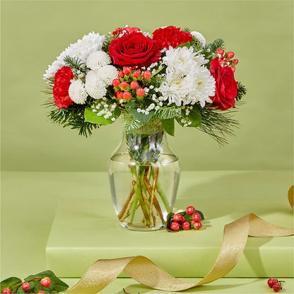Chance of Flurries Bouquet – VASEFUL FLOWERS & GIFTS, Princeton NJ