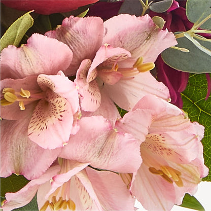 Berry Cobbler Bouquet – VASEFUL FLOWERS & GIFTS, Princeton NJ