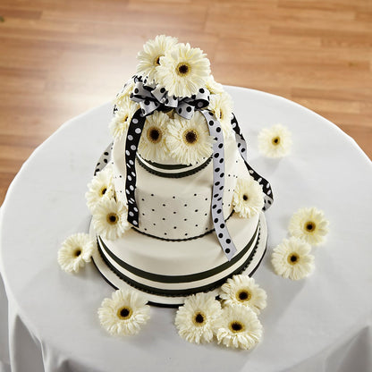 Simple Sophistication Cake Décor – VASEFUL FLOWERS & GIFTS, Princeton NJ