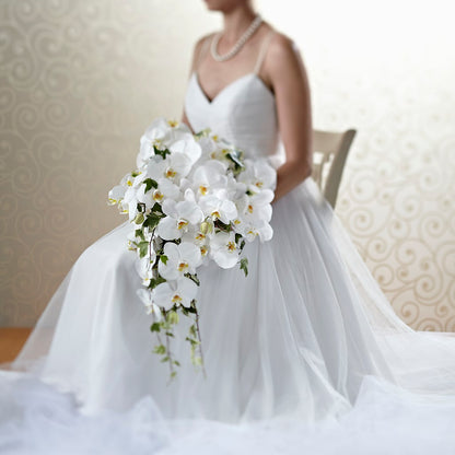 Classic White Bouquet – VASEFUL FLOWERS & GIFTS, Princeton NJ