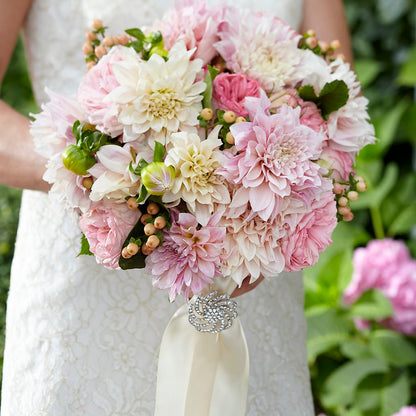 Heart's Promise Bouquet – VASEFUL FLOWERS & GIFTS, Princeton NJ